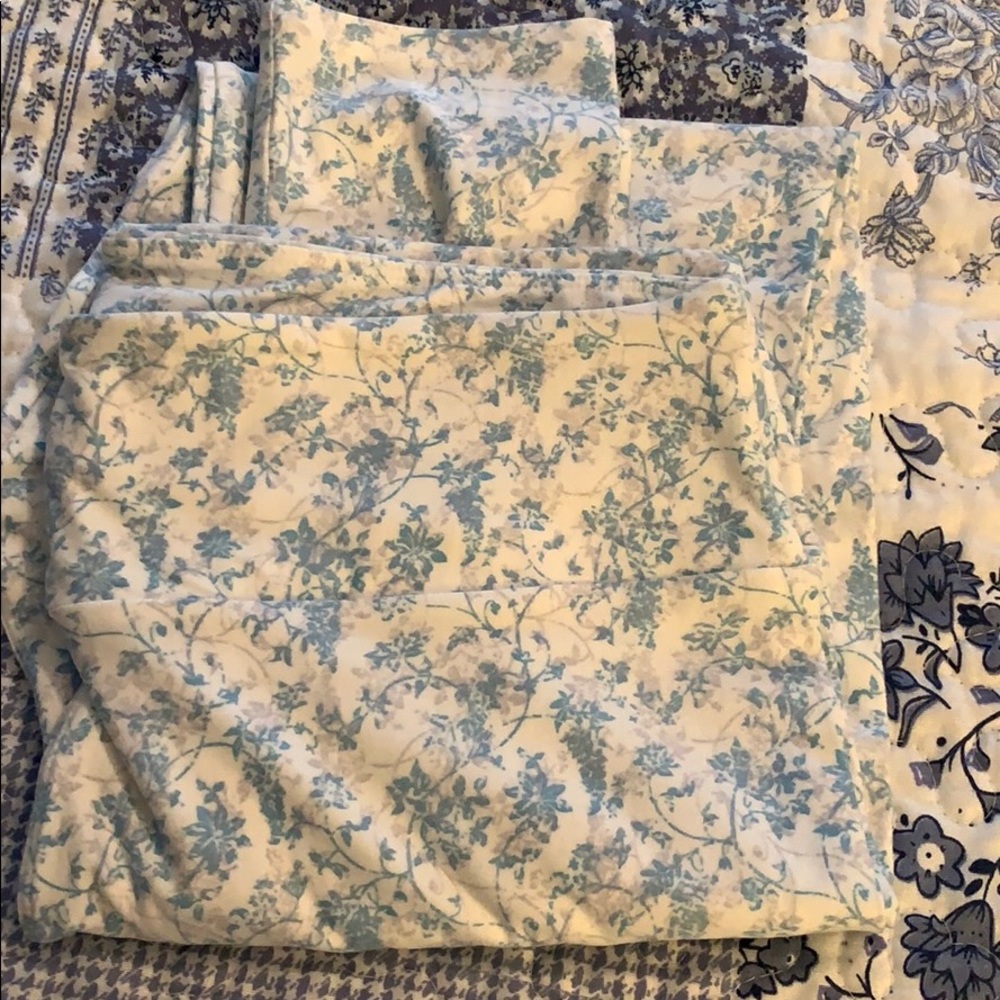 Blue Floral print Tall & Curvy TC LulaRoe Leggings